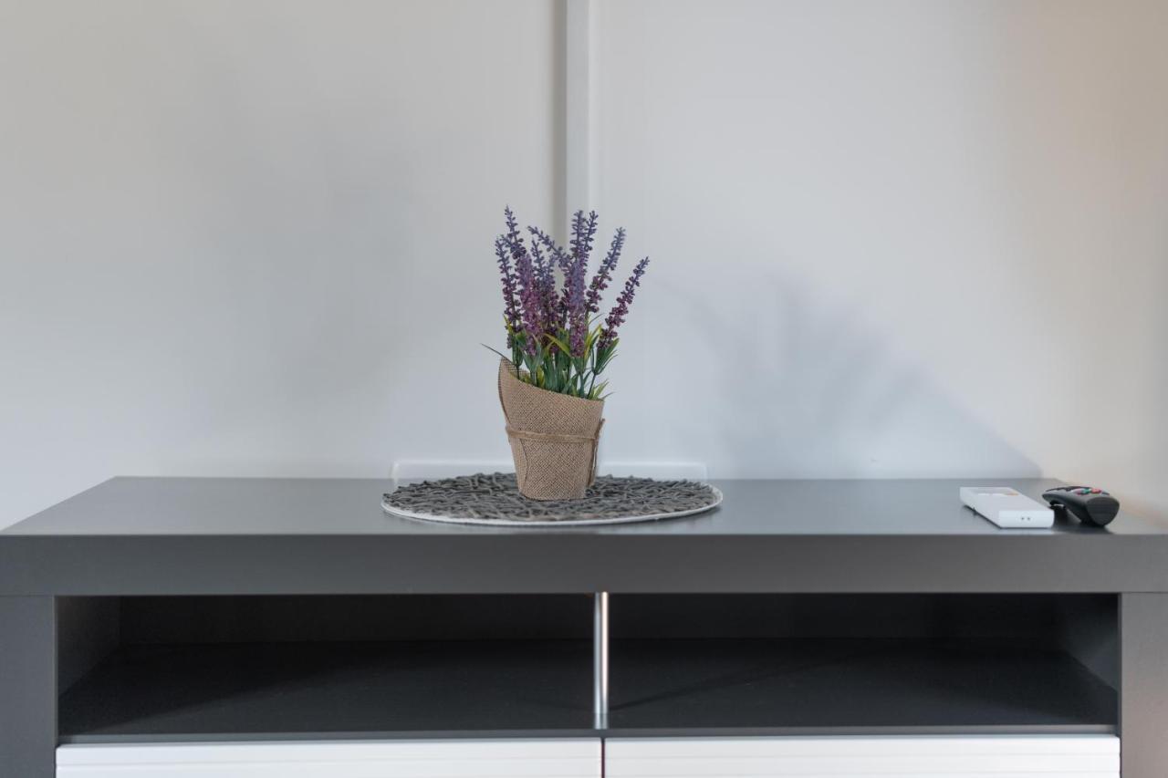 Number One Apartments Вир Экстерьер фото