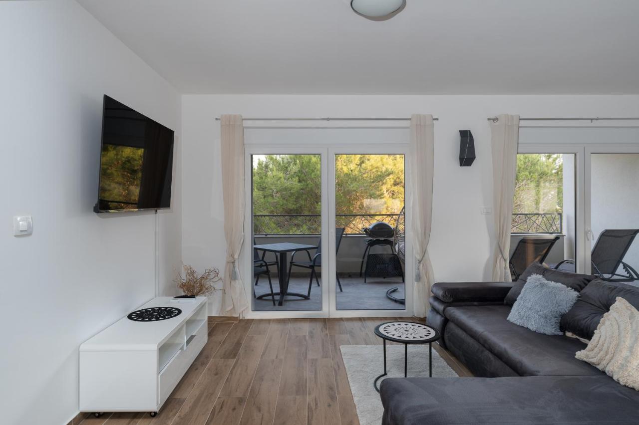 Number One Apartments Вир Экстерьер фото
