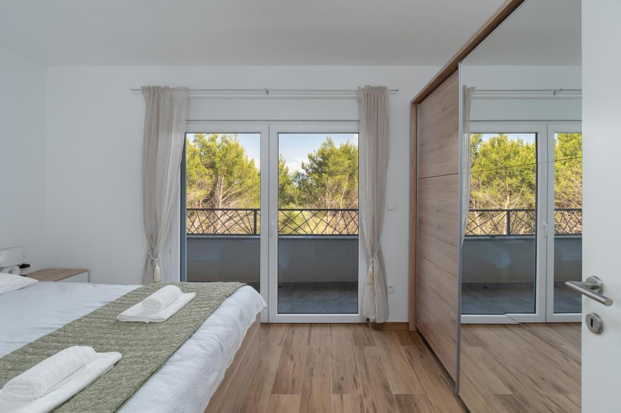 Number One Apartments Вир Экстерьер фото