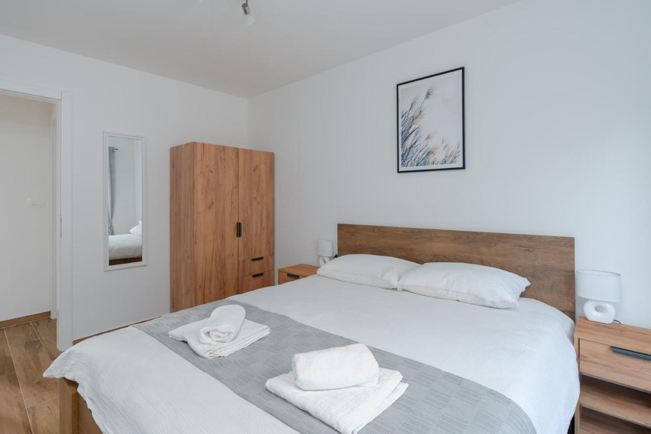 Number One Apartments Вир Экстерьер фото