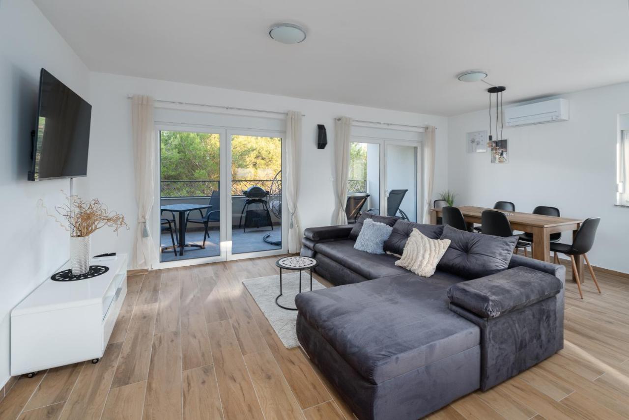 Number One Apartments Вир Экстерьер фото